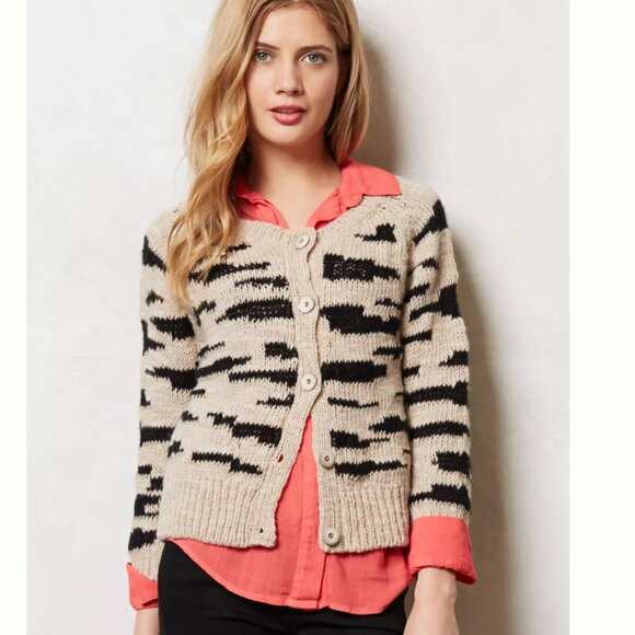 Anthropologie Sweaters - Anthropologie Sleeping on Snow Chunky Zebra Stripe Cardigan SZ S